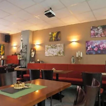 Weincafe Korkenzieher Otel